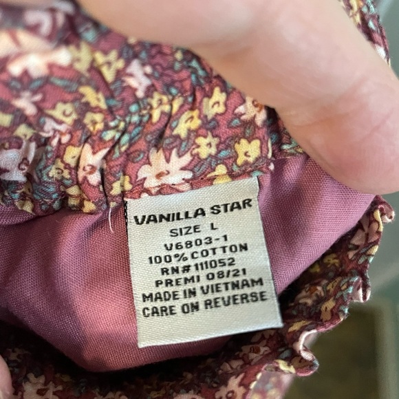 VANILLA STAR NWT Double Tier Pleated Floral Skirt Size Large - Picture 9 of 9